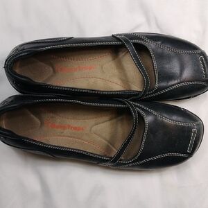 Bare Trap women's 8 1/2 M shoes